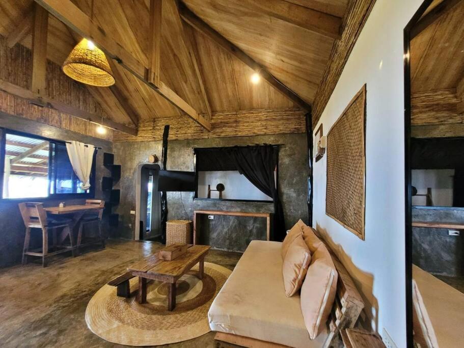 Tarzans House Villa General Luna  Luaran gambar